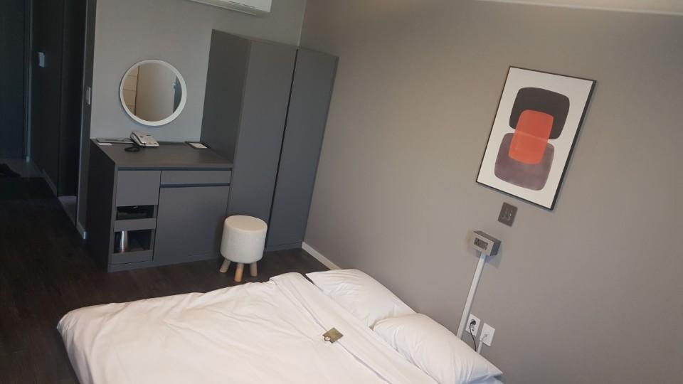 The Hotel Young Inn Seoul Exterior photo